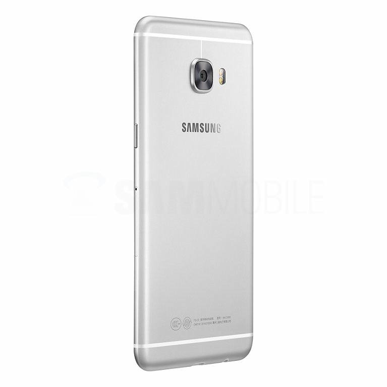Galaxy C5 ve stříbrné barvě