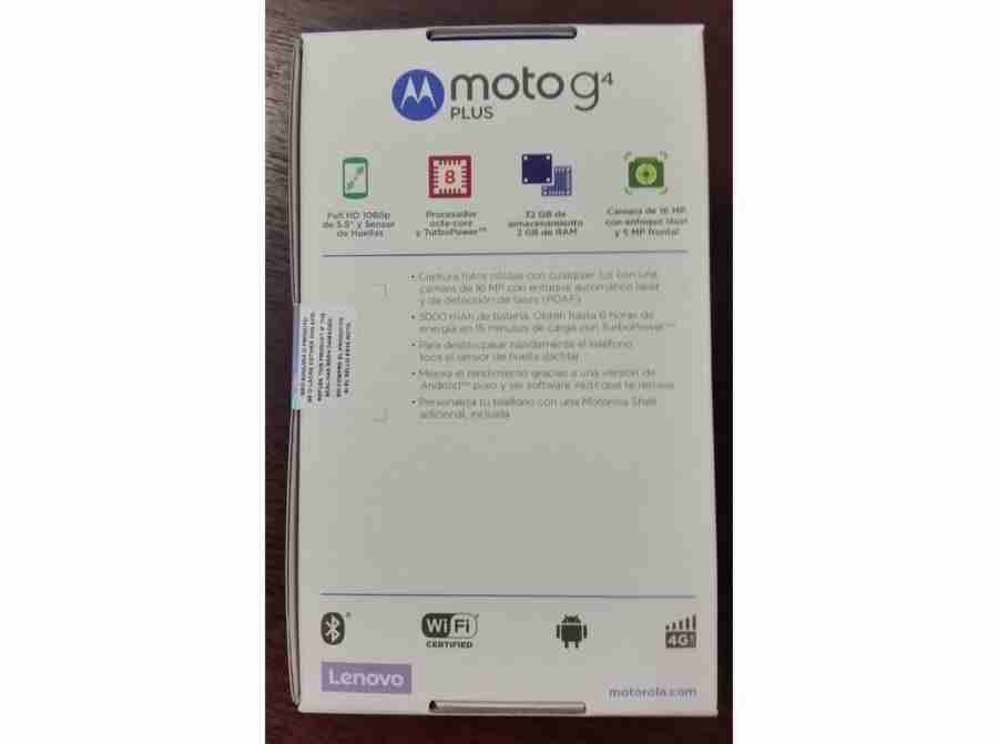 Moto G4 Plus zadní strana krabičky