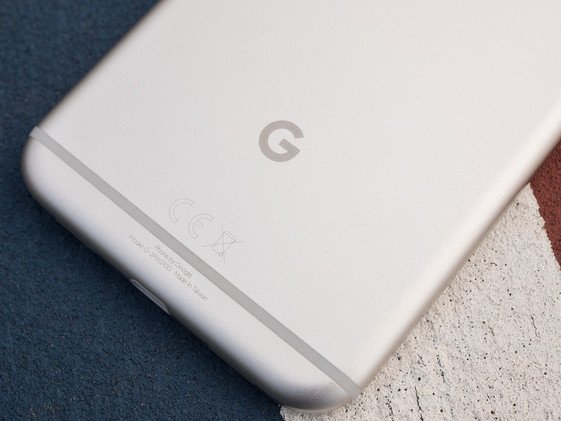 Google Pixel telefony