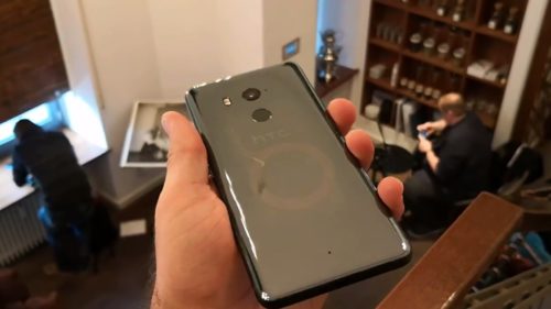 HTC U11 PLus a U11 Life