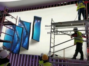 Telefon Huawei Mate X na MWC 2019