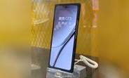 "Realme představí nový smartphone GT5 s 6,67 palcovým OLED displejem a 144Hz obnovovací frekvencí"