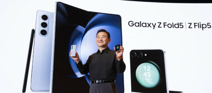 Samsung odhalil nové ohýbatelné telefony, hodinky a tablety - podívejte se na dnešní videa!