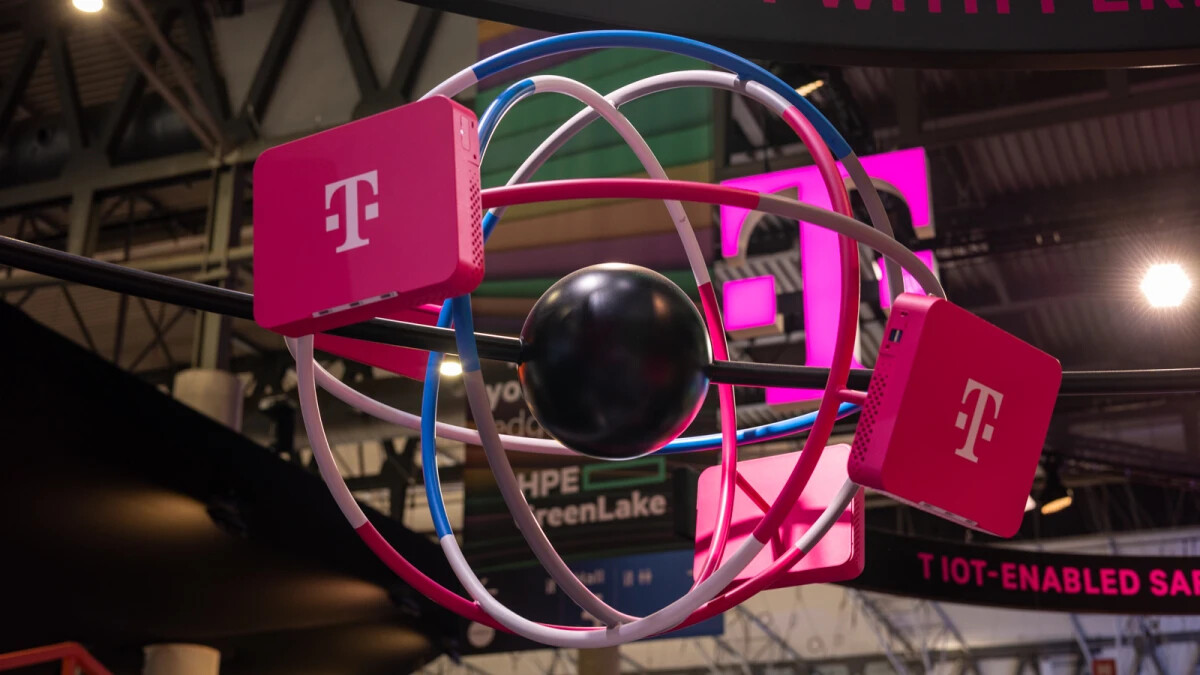 "T-Mobile přinese zákazníkům plážovou tašku jako dárek"