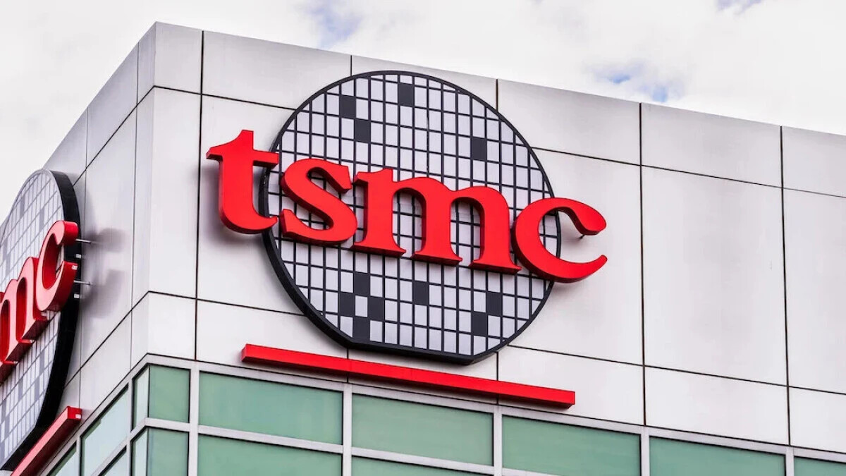 TSMC posílá 500 zkušených pracovníků do USA na dokončení stavby první továrny v Arizoně