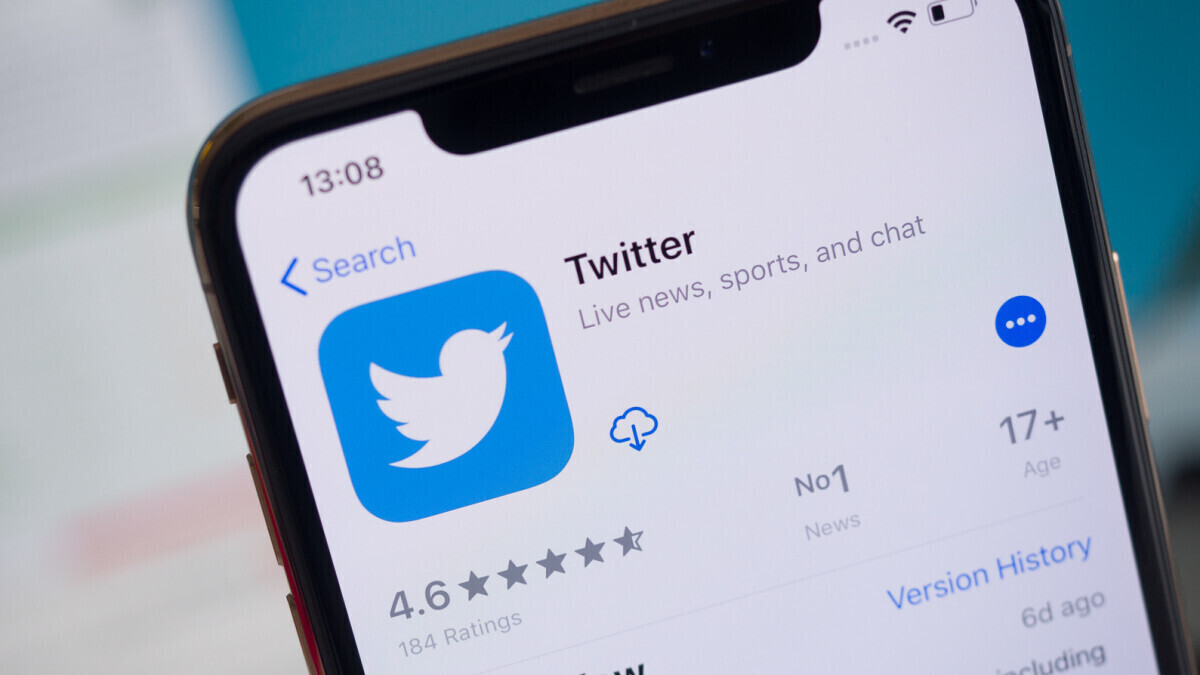 Twitter omezí dosah tweetů porušujících politiku nenávistného chování.