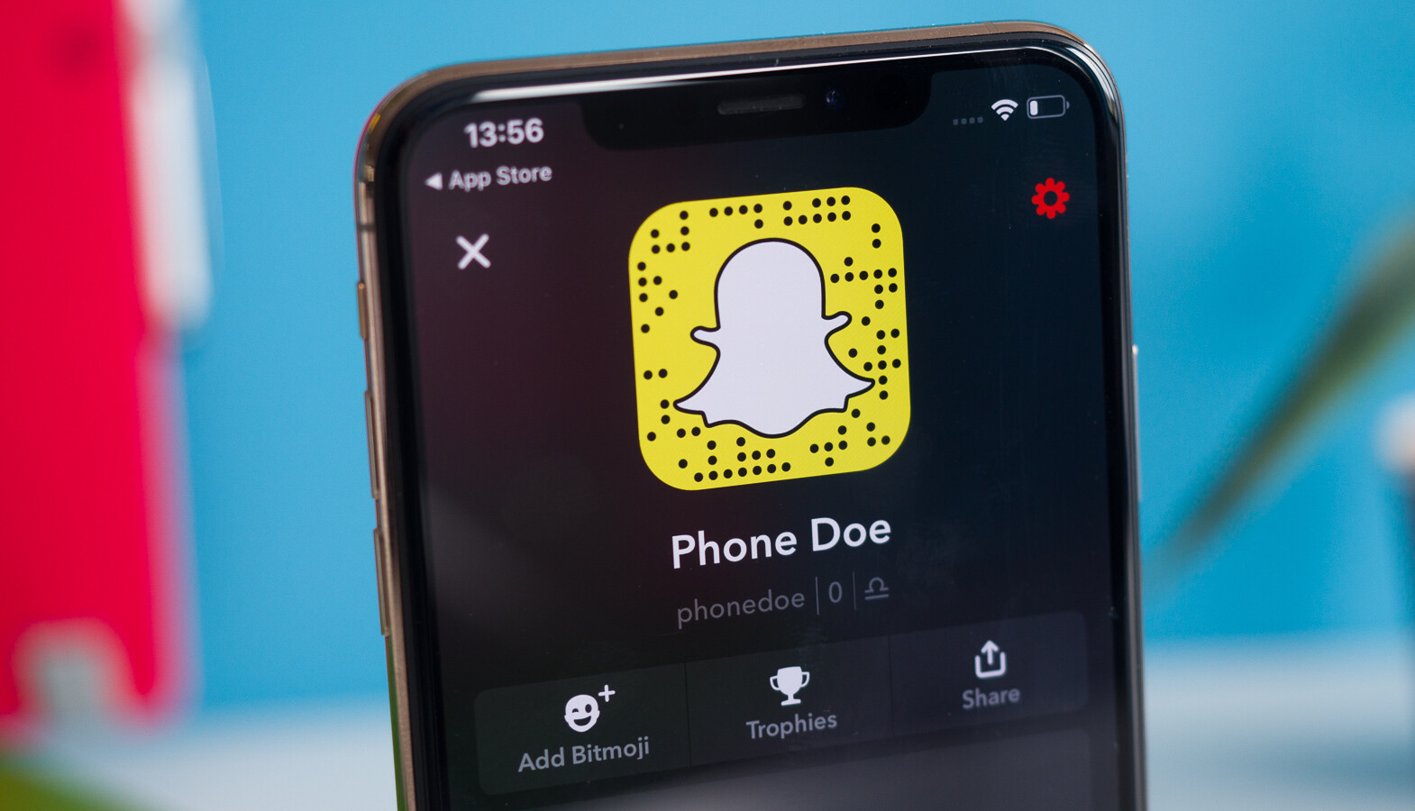 Více než 4 miliony uživatelů platí za předplatné na Snapchatu rok po jeho spuštění.