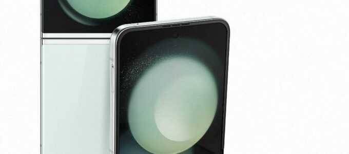 Je čas na upgrade? Galaxy Z Flip 5 nabízí větší displej a lepší výkon.