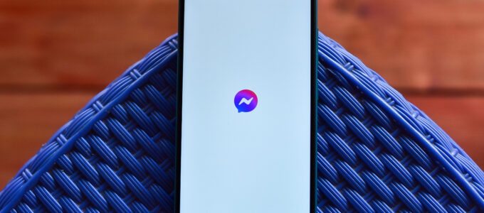 Messenger končí podporu SMS integrace a přesměrovává uživatele na výchozí zprávovou aplikaci.