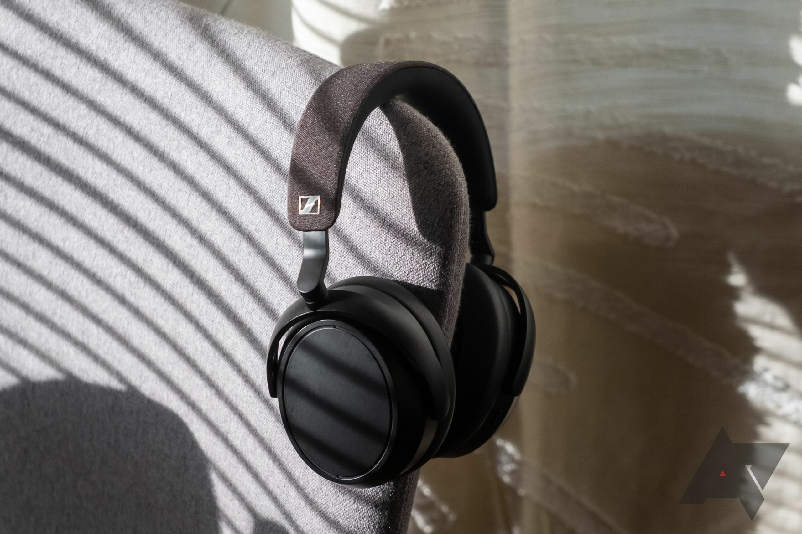 Nové barevné varianty sluchátek Sennheiser Momentum 4 Wireless přinášejí moderní styl
