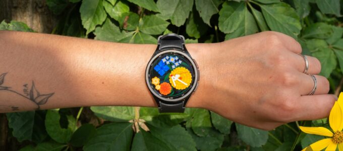 Revoluční doba pro smartwatche: Samsung Watch 6 s Wear OS 4, Pixel Watch a nový Mobvoi