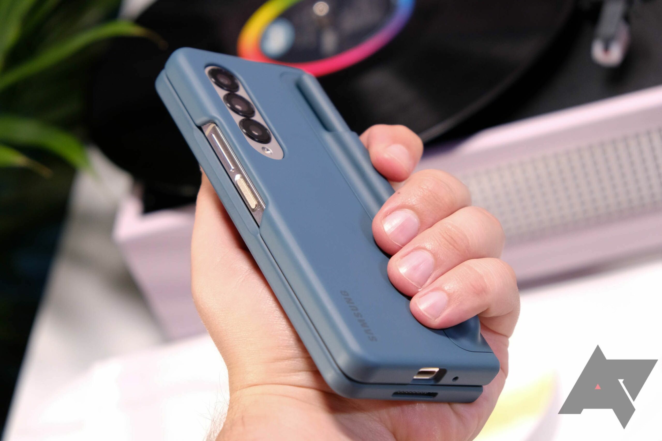 "Revoluční příslušenství pro Samsung Galaxy Z Fold 4: nové ochranné pouzdro pro ohebný telefon"
