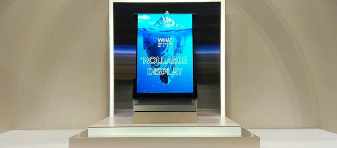 Samsung se připravuje na masovou výrobu ohebných telefonů, které budou rolovat!