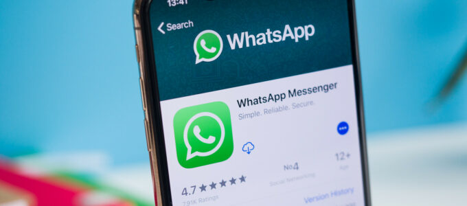WhatsApp přidává novou funkci pro reakci na status emoji