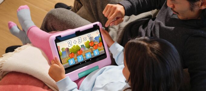 Amazon představil nové produkty pro děti: dětský tablet a chytrý reproduktor