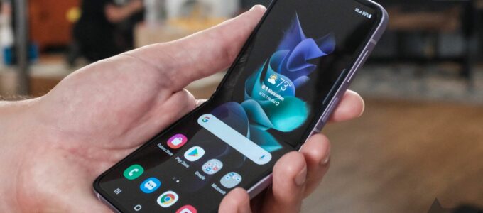 Jak chránit váš Samsung Galaxy Z Fold 4 a Z Flip 4 před poškozením