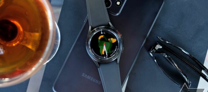 Nová verze Wear OS dostupná pro Samsung Galaxy Watch 4 a Watch 4 Classic