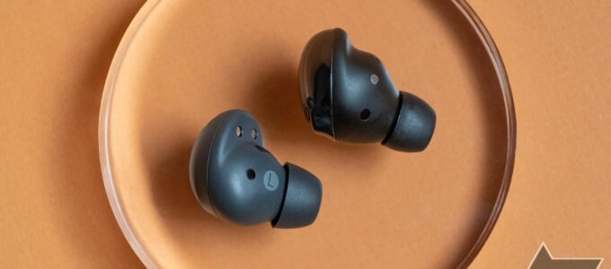 "Nový Samsung Galaxy Buds FE: Specifikace a obrazový leak potvrzují levnější alternativu"