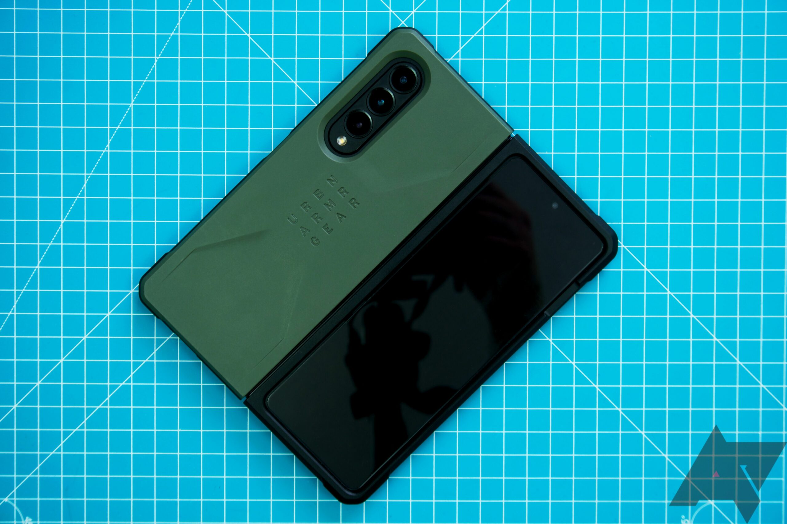 Samsung Galaxy Z Fold 3 - Skvělý a dostupný skládací telefon