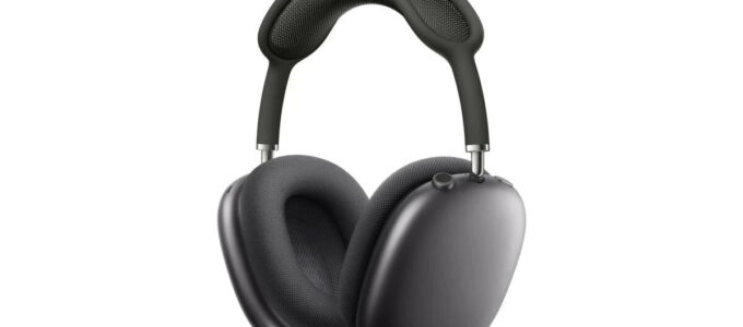 Apple rozdává influencerům sluchátka AirPods Max k propagaci večerního představení nového produktu v pondělí.