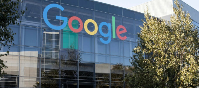 Google odhaluje více informací o platbách výrobcům telefonů během výpovědi CEO Pichaiho