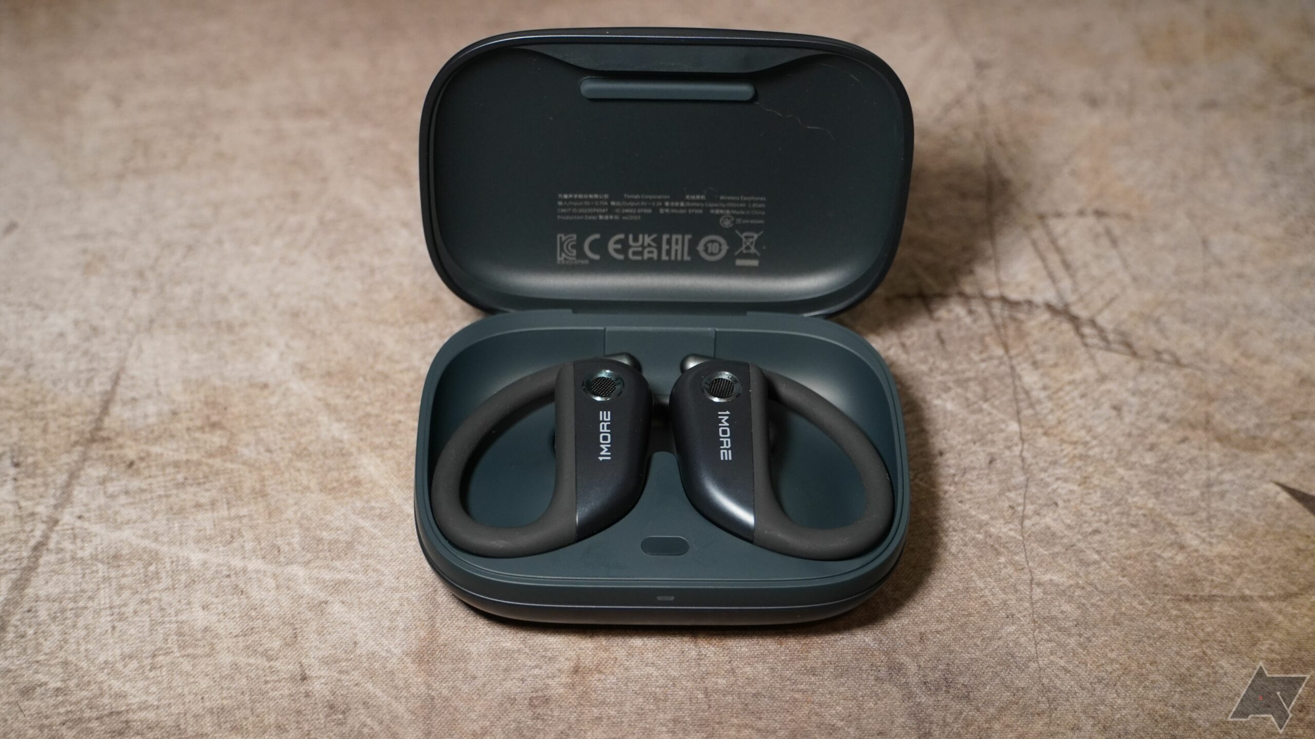1More Fit Open Earbuds S50: Bezpečné poslechové sluchátka s otevřeným designem