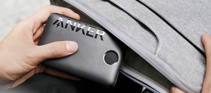 Anker nabízí slevu 20% na výkonnou power banku A1647, která je vhodná pro iPhone 15