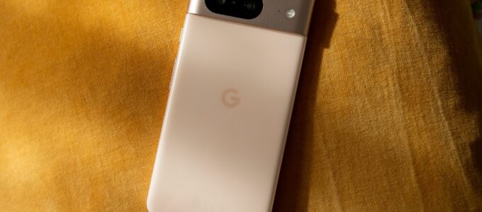 Google Pixel 8: Nová revoluce v oblasti fotografování s šířkou AI a sedmiletou podporou softwaru