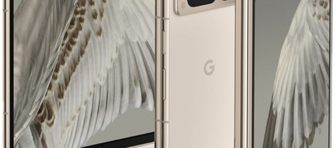 Google představuje špičkové smartphony - Pixel 7 Pro a Pixel 8 Pro.