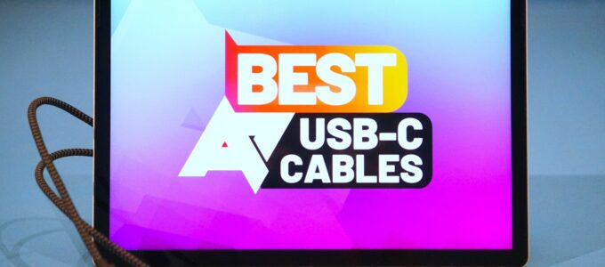 Nejlepší USB-C kabely pro rychlé nabíjení a přenos dat na různých zařízeních.