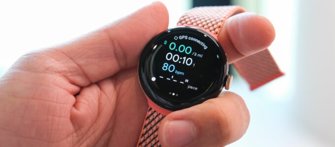 Nový Google Pixel Watch 2 s vylepšenými interními komponenty