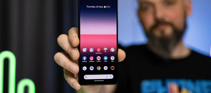 Sony překvapuje majitele Xperia 1 V stabilní aktualizací na Android 14 před Vánoci