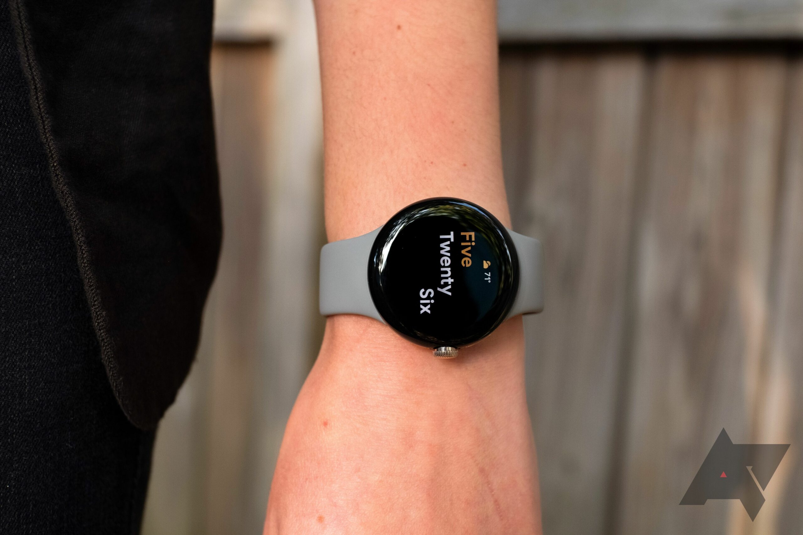 Zlevněný Google Pixel Watch 1 - skvělá příležitost k získání Wear OS 4