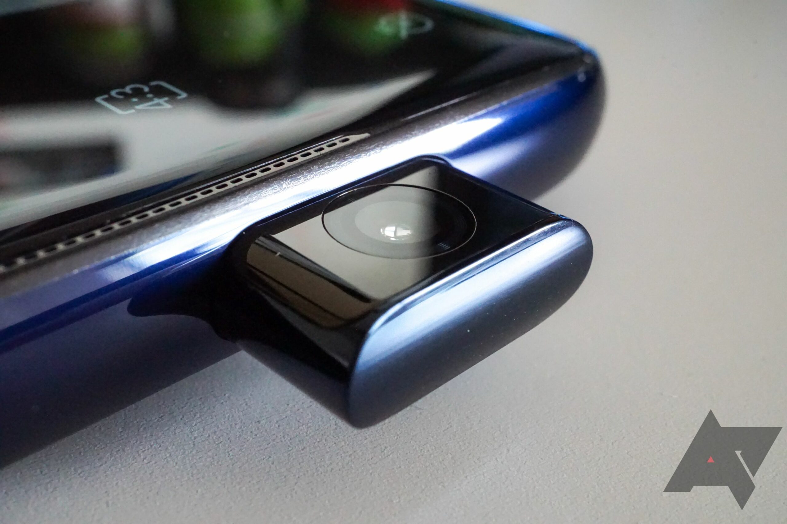 "Čas moderních smartphone bez rámečků: Bez ohavných obrazovek!"
