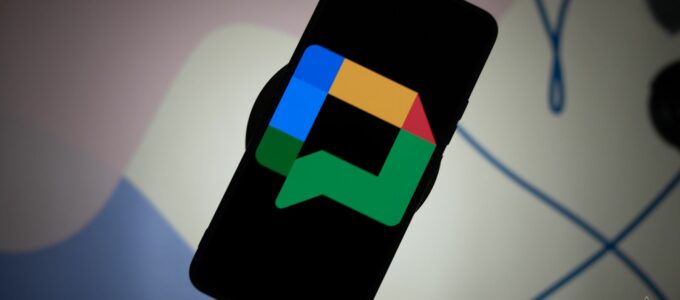 Nový design Google Chatu s plovoucí tabulovou lištou dostupný na Androidu