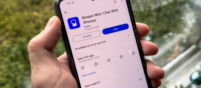Slib Beeper Mini nedokázal splnit, Apple uzamkla uživatele, ale Beeper má řešení.