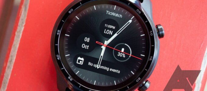 "TicWatch uvolnil stabilní verzi systému Wear OS 3 pro své smart hodinky"