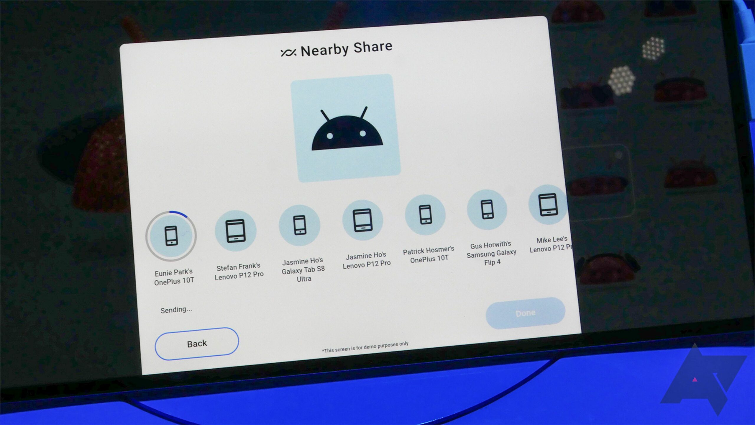 Google a Samsung se spojují, přejmenovávají Nearby Share na Quick Share.