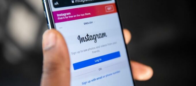 "Instagram zkouší novou funkci, která připomíná oficiální finsta"