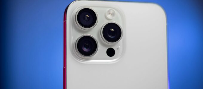 iPhone 15 Pro Max drží vedení: V prvním čtvrtletí 2024 předstihl prodeje všechny ostatní modely iPhone