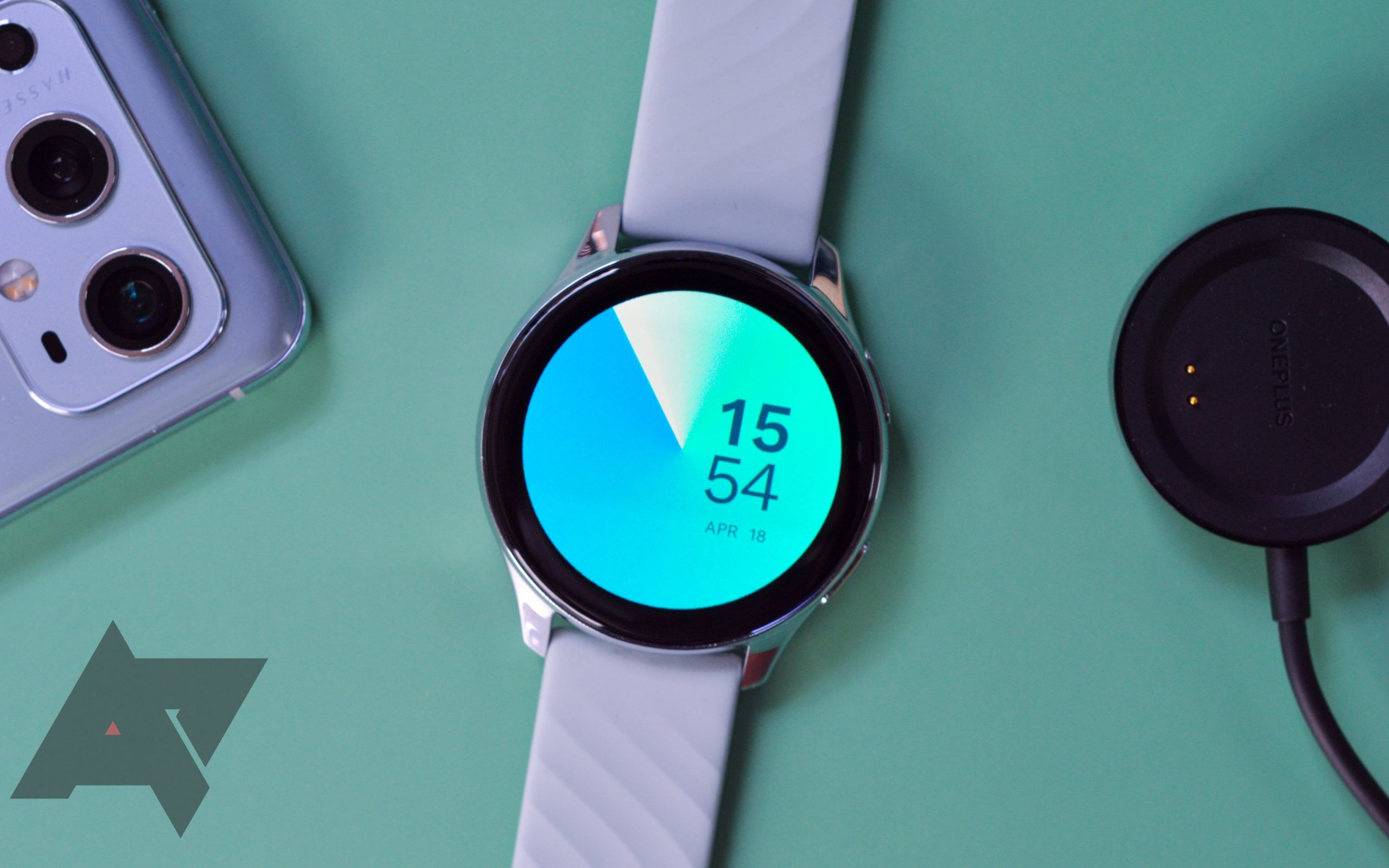 OnePlus představí své první Wear OS chytré hodinky na MWC 2024