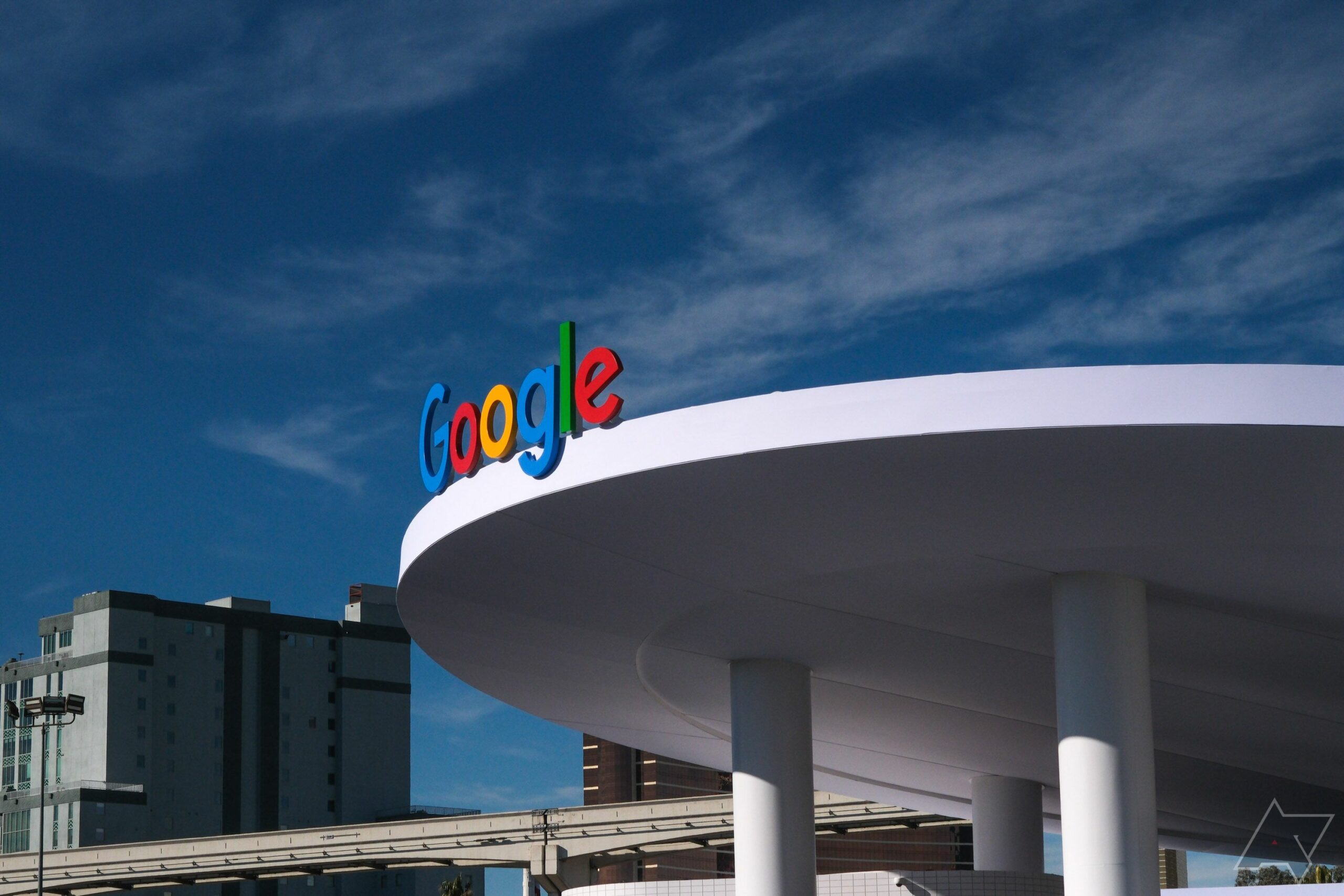 Přehlídka Googleho stánku na CES: Vítr AI a skládacích zařízení