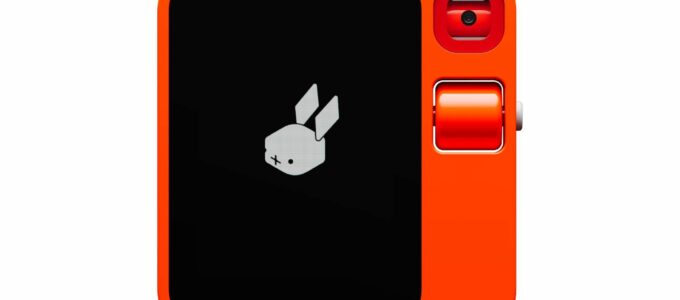 Rabbit R1: AI společník za 199 $, je víc než Tamagotchi na steroidu