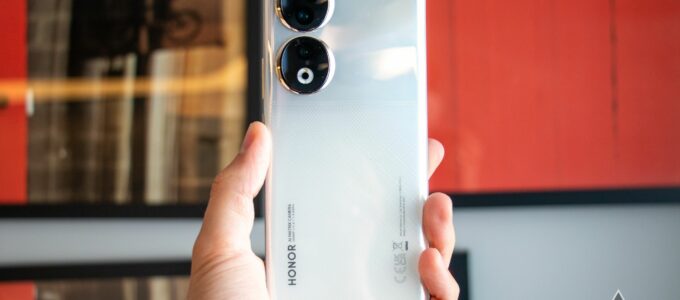 Tento čínský výrobce právě předčil Samsung v přidání umělé inteligence do svých telefonů