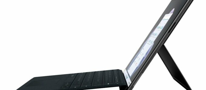 Ušetřete neuvěřitelných 540 $ na Surface Pro 9 s 16GB RAM a klávesnicí