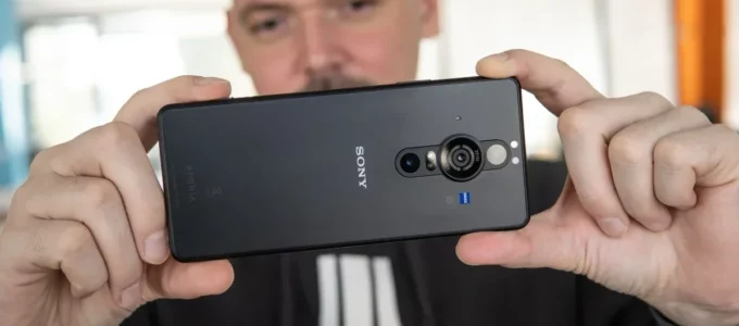 Bude na MWC k vidění očekávaný skládací Xperia F od Sony?