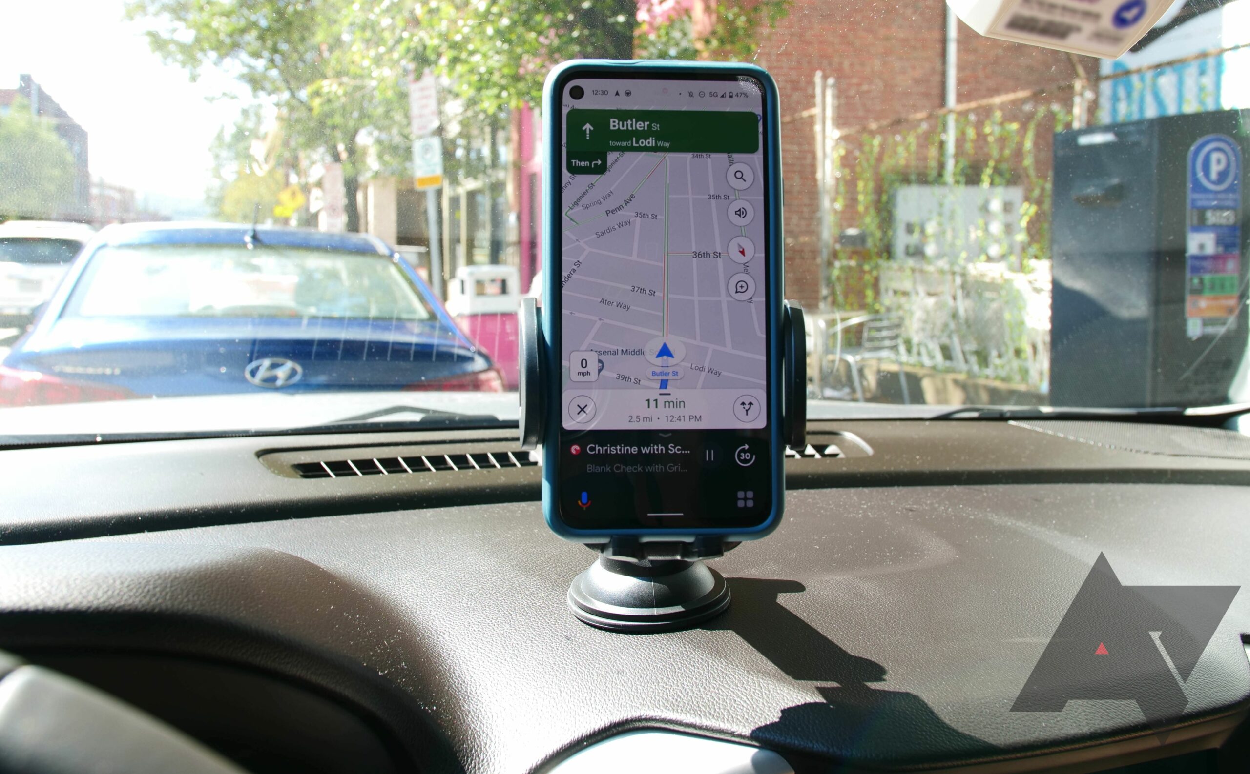 Google tvrdí, že režim Assistant Driving neumírá, ale pro nás vypadá jako mrtvý