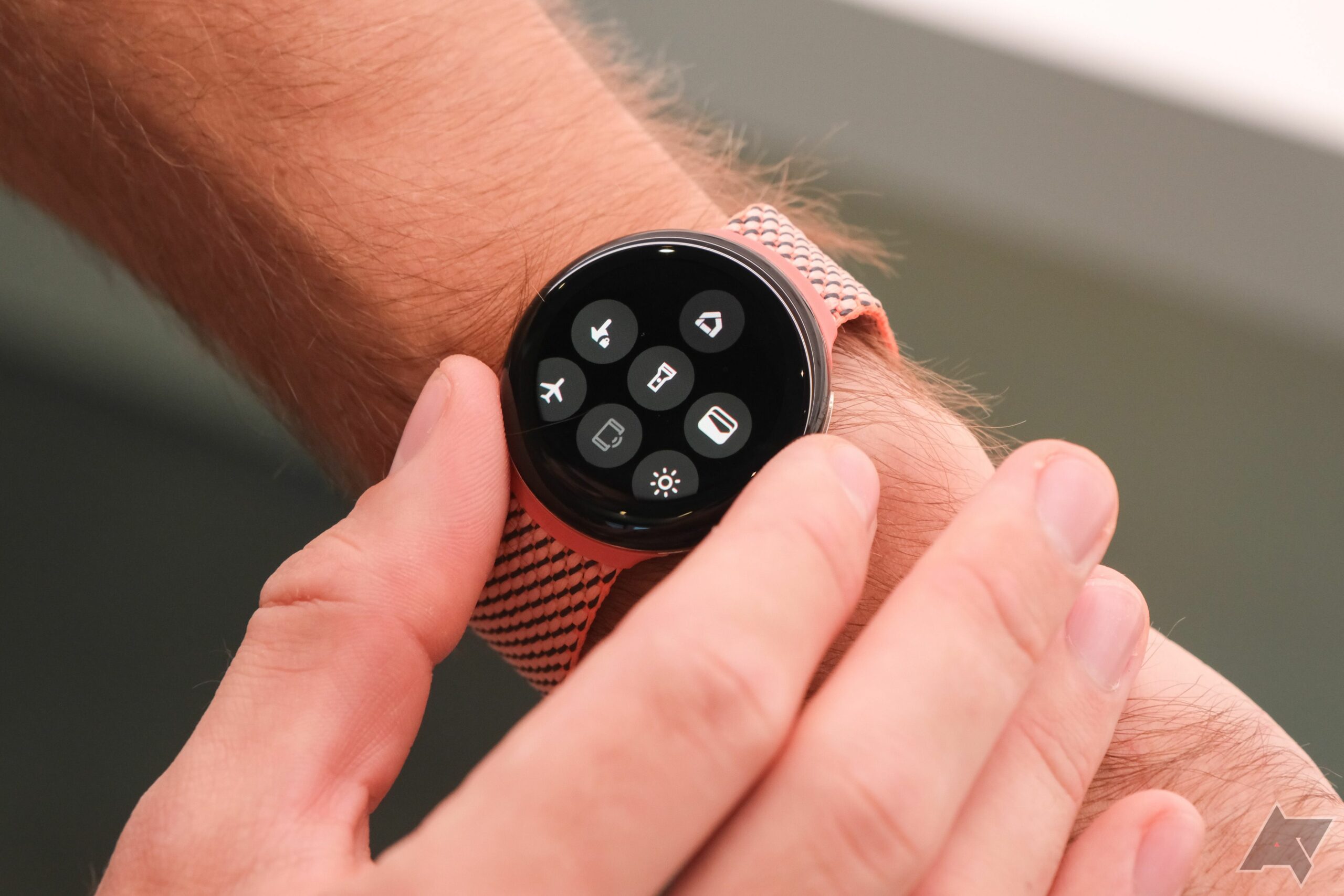 Nové funkce pro navigaci v mapách na vašem nositelném zařízení s Wear OS