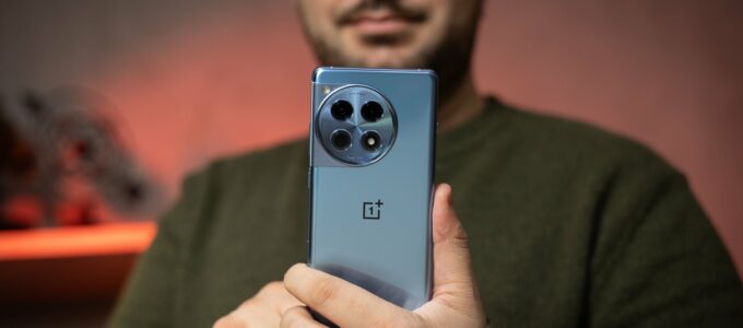 OnePlus 12R: živým připomenutím, proč jsme se zamilovali do konceptu "vrahů vlajkových lodí"