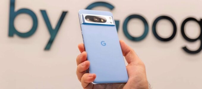 Pixel 8 poráží iPhone a vyhrává cenu za nejlepší smartphone na MWC 2024